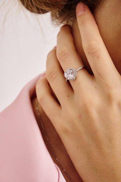 Кольцо с камнем в виде сердца и стразами (серебро-белый)